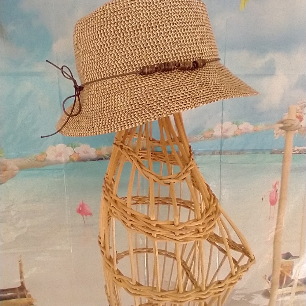 Elegant Tan Woven Bucket/ Brim Hat NWOT - Picture 6 of 16